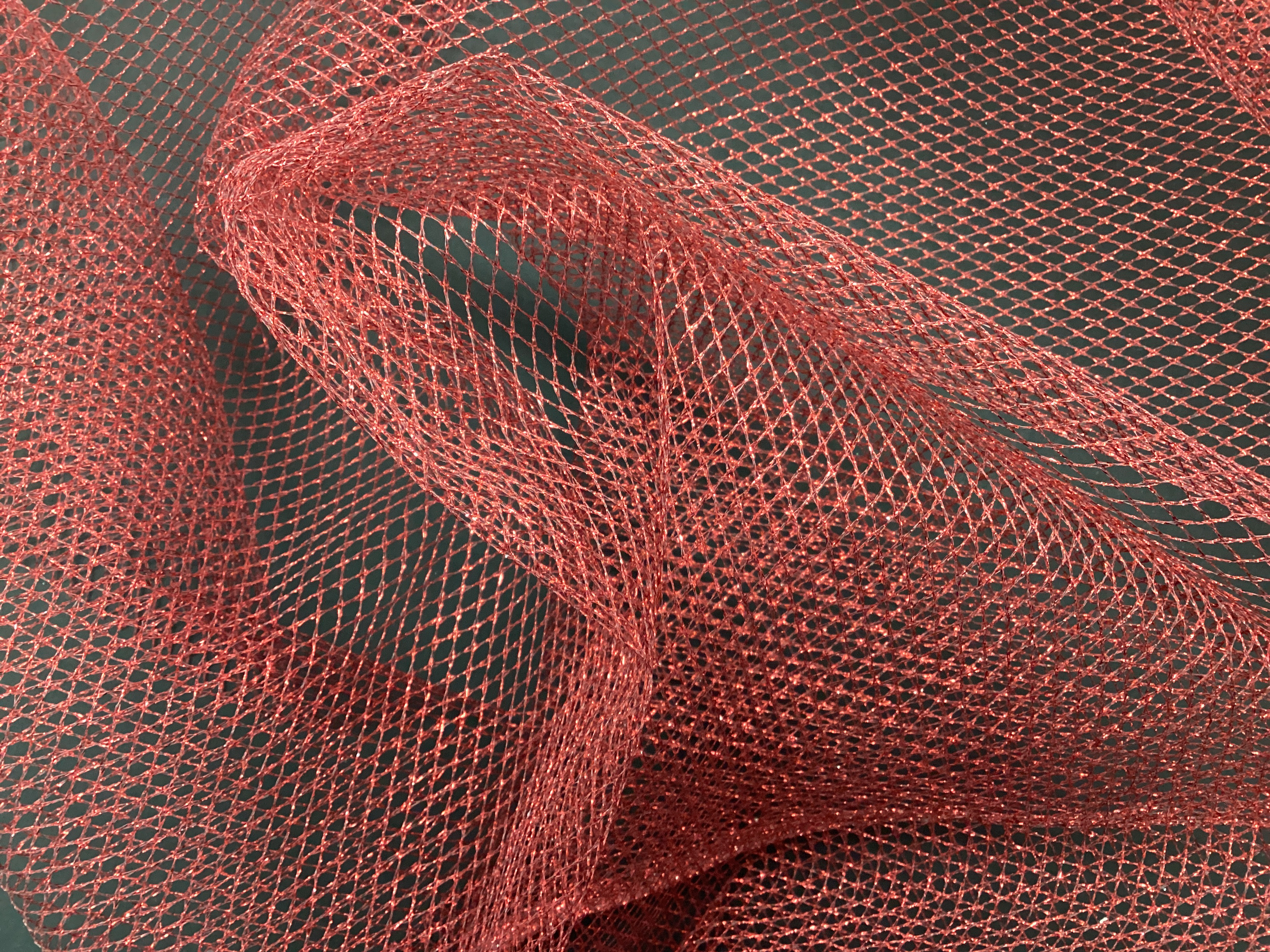 Netz glänzend rot